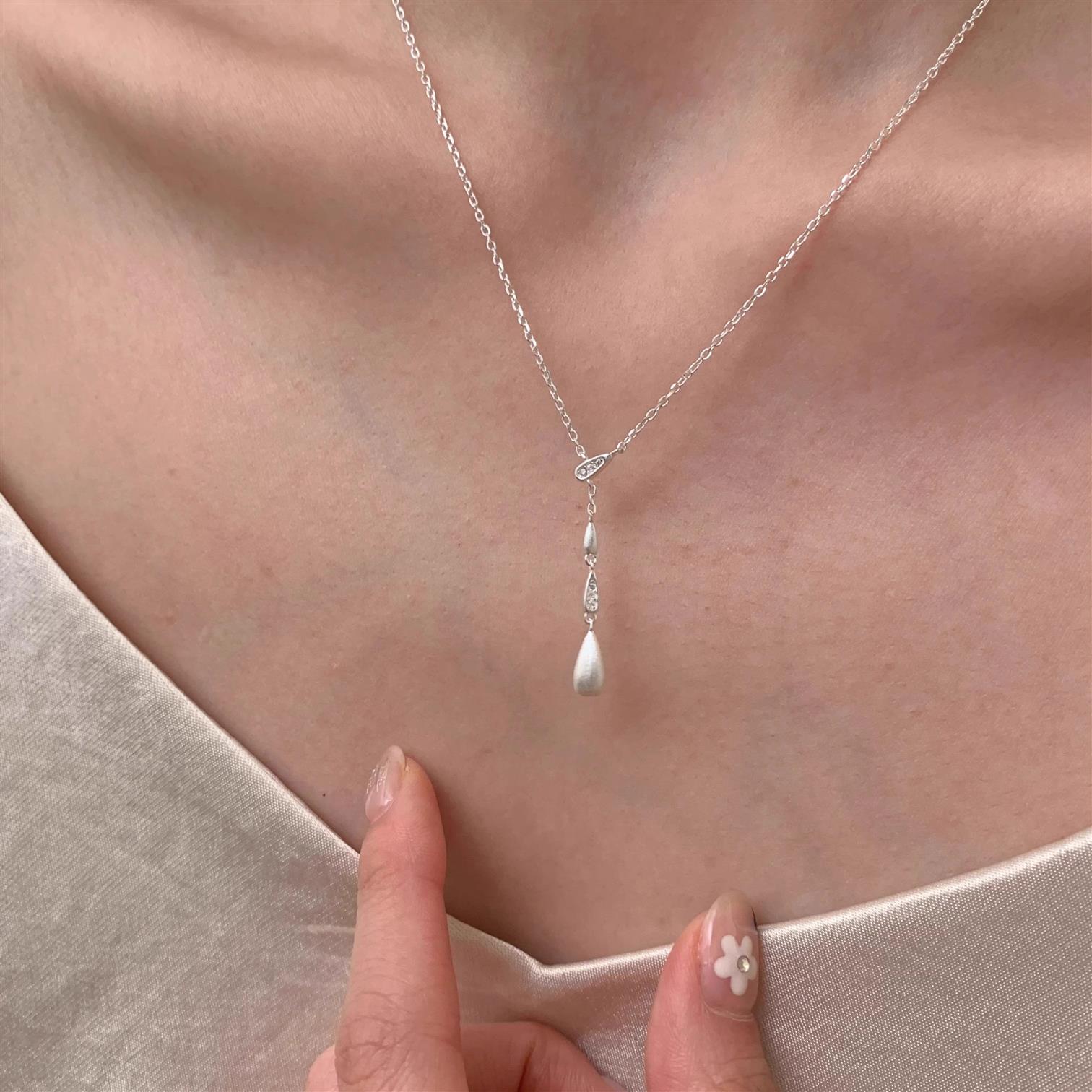 S925纯银水滴流苏项链女2025新款轻奢小众设计感高级感简约锁骨链
