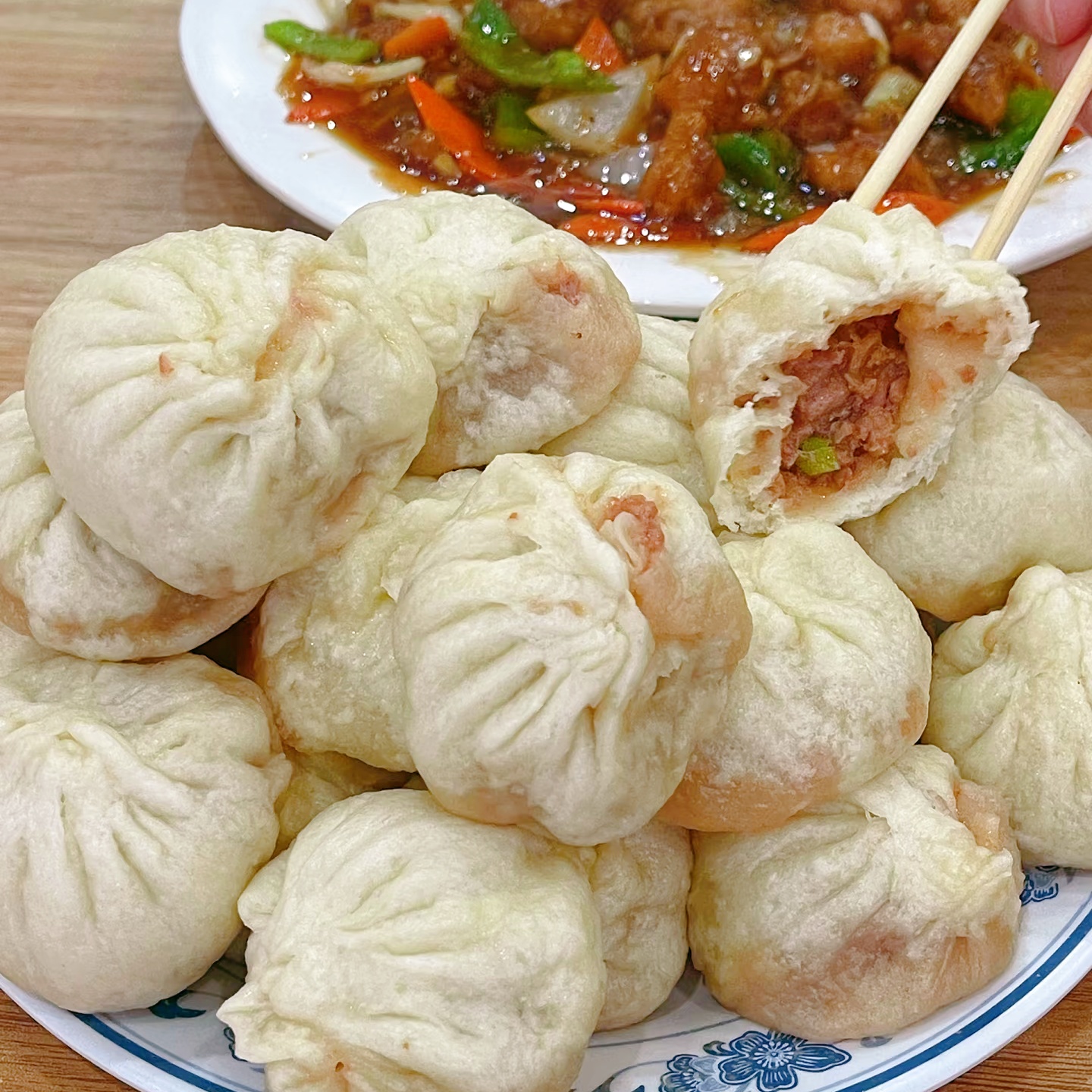 沈阳清真牛羊肉灌汤发面包子