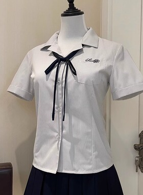 【日记本】零度句号原创衬衫学院风夏季条纹短袖四叶草刺绣jk衬衣