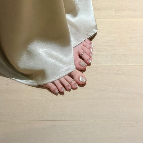 奶白月光猫眼脚手工穿戴甲清冷温柔气质百搭简约日常短款脚趾美甲