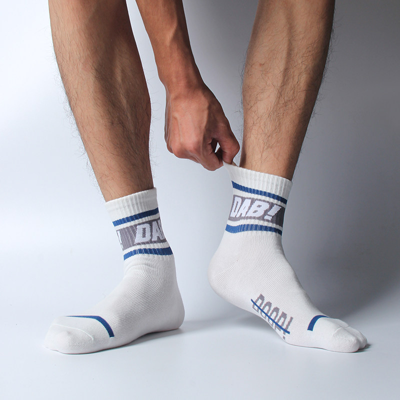 4双装袜子男中筒袜纯棉ins潮袜百搭春季季袜常规运动四季字母