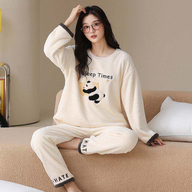 日本睡衣女2025新款冬季法兰绒圆领套头长袖保暖可外穿家居服套装