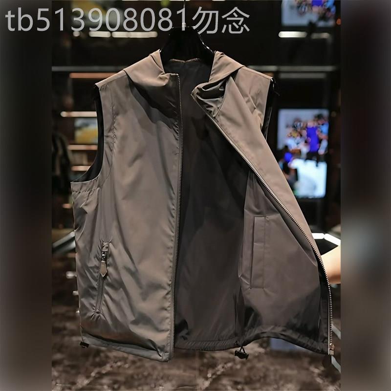 轻奢夏季薄款双面穿连帽防晒马甲外套男士透气户外叠穿无袖上衣