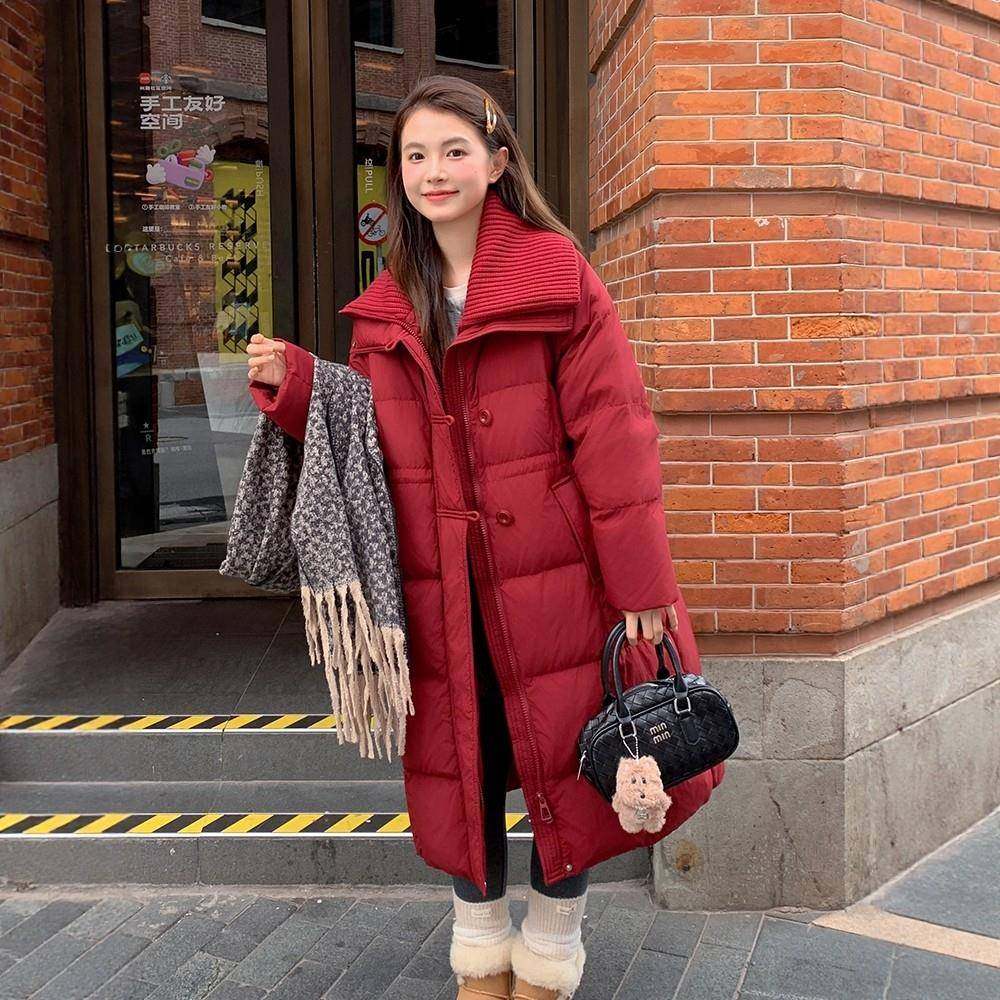 红色大码过膝长款羽绒服女冬新款加厚防寒胖mm针织拼接大翻领外套