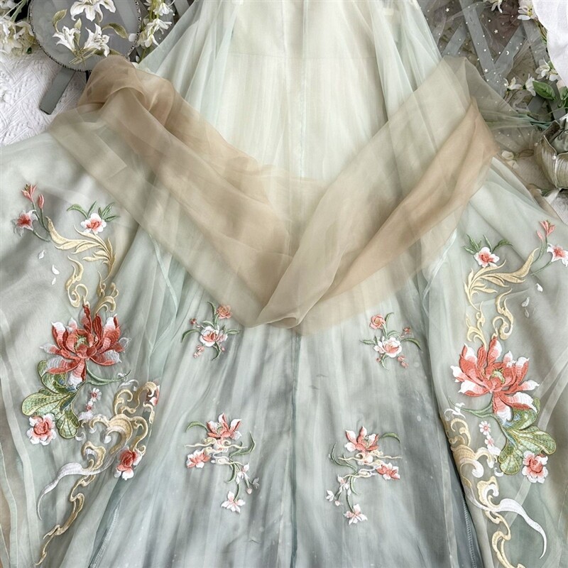 YANRAN의 원래 HANFU 여성용 개선된 큰 소매 셔츠 가슴 길이의 속치마 자수와 우아함 새로운 중국 스타일 매일 봄 여름 스타일