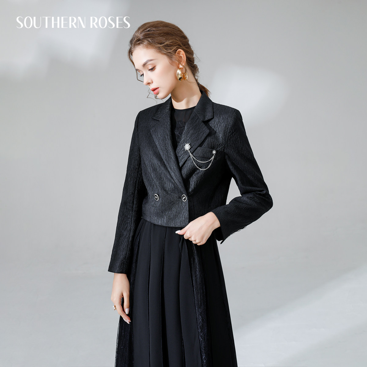 春季外套女法式咖啡色短款气质小西装小众设计感高腰减龄百搭西服