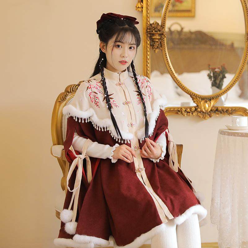 原创斗篷女秋冬加绒加厚短款汉服披肩保暖珍珠流苏刺绣中国风外套