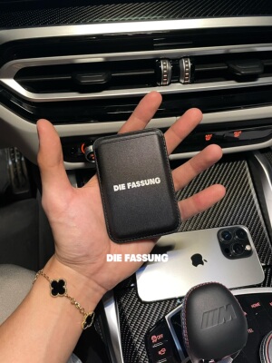 高级感简约magsafe磁吸卡包