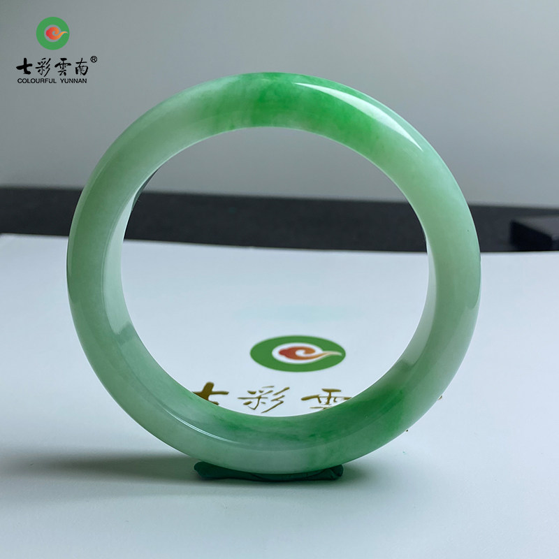七彩云南缅甸A货天然翡翠白底青手镯一物一证支持复检（已售）