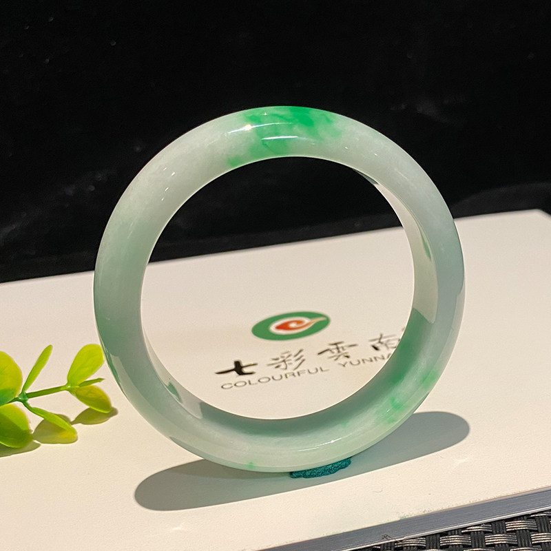 七彩云南缅甸A货天然翡翠带证书飘绿花翡翠手镯一物一证支持复检