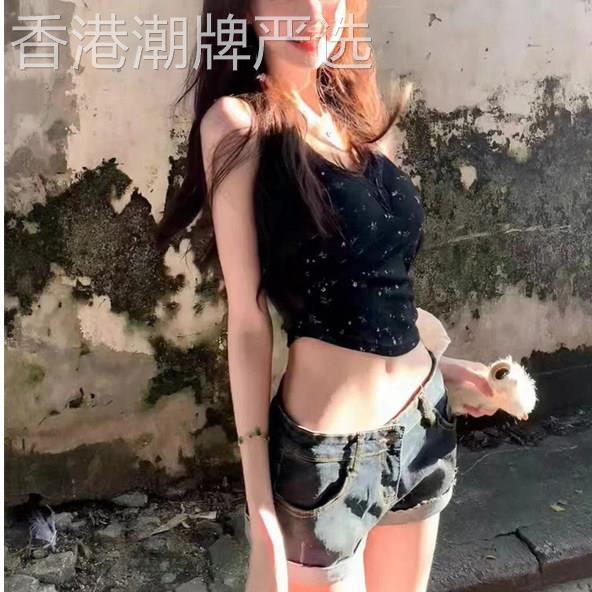 性感辣妹风碎花V领吊带背心女2026夏季新款欧货带胸垫短款上衣潮