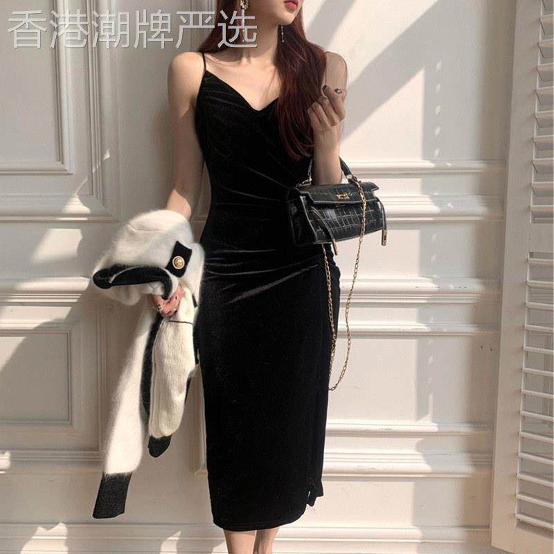 黑色吊带裙女春秋款2025欧货中长版打底裙高级感金丝绒开叉洋装