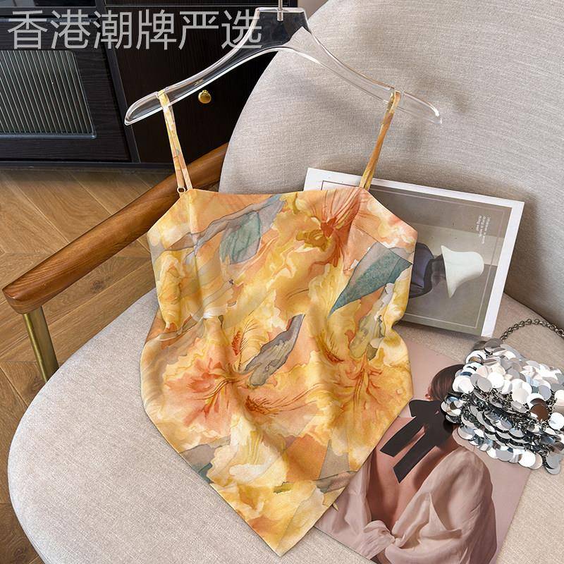 高级感新款吊带背心女海边度假肚兜式上衣显瘦绑带丝巾抹胸外穿图片