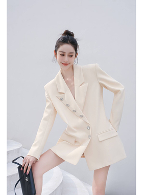 【品牌直发正品】MaisonWester甜美减龄淡黄色爱心钻扣气质西装