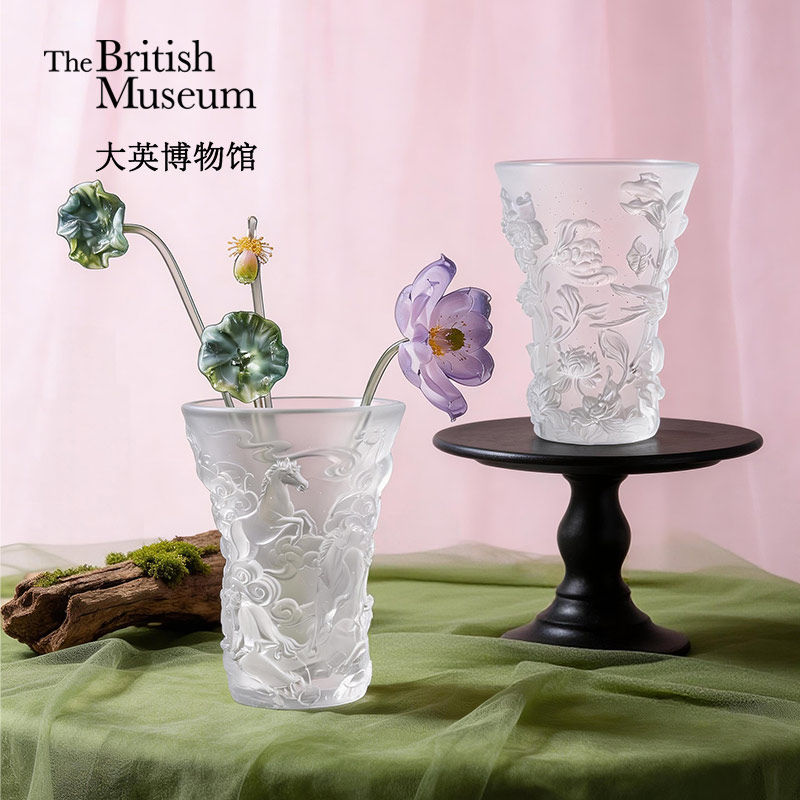 大英博物馆东方梦境系列八骏图琉璃浮雕花瓶客厅桌面插花瓶摆件