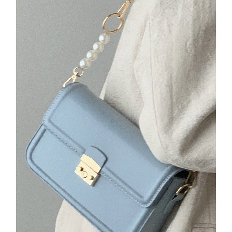 兰莉娅bag小众潮牌珍珠链条腋下包女高级感小方包斜跨包2023新款