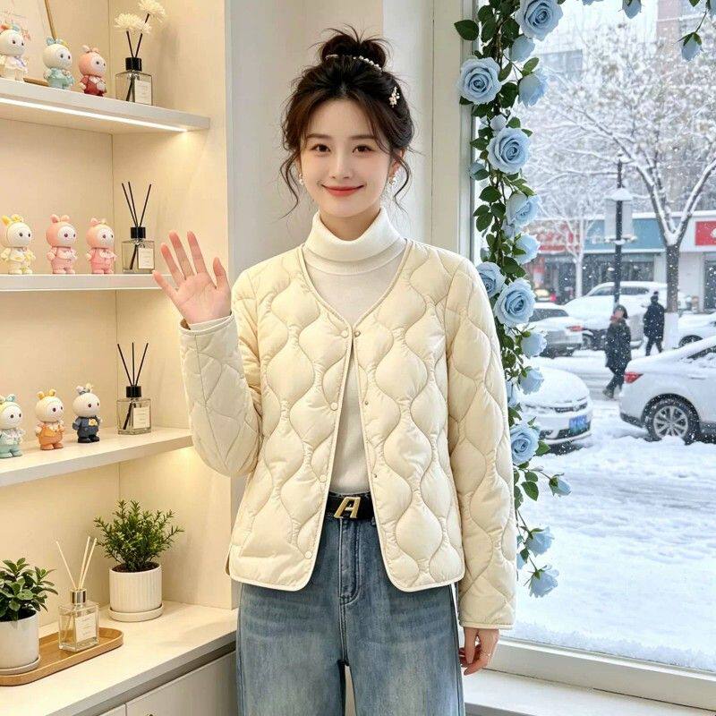 2026新款秋冬短款棉衣女V领轻薄保暖棉服外套修身显瘦内胆棉袄潮