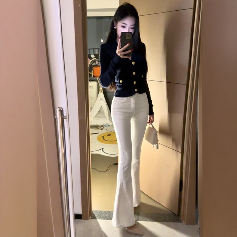 白色百搭知性微喇牛仔裤女夏季