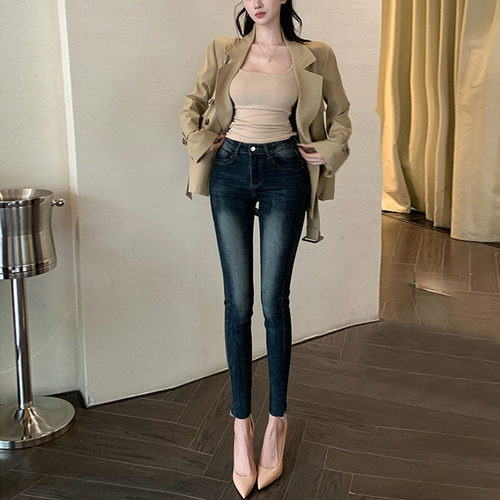 复古修容显瘦小脚裤女