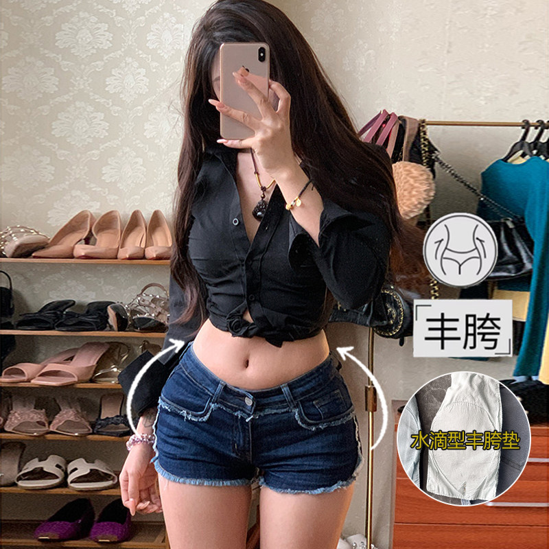 李李服饰低腰丰胯牛仔短裤女2026春季新款毛边口袋辣妹性感包臀裤