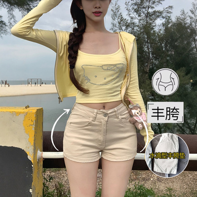 韩女丰胯裤米色牛仔短裤女