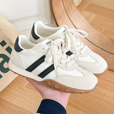 深藏不露的美女森马德训鞋女2024年春秋款复古休闲运动厚底阿甘鞋