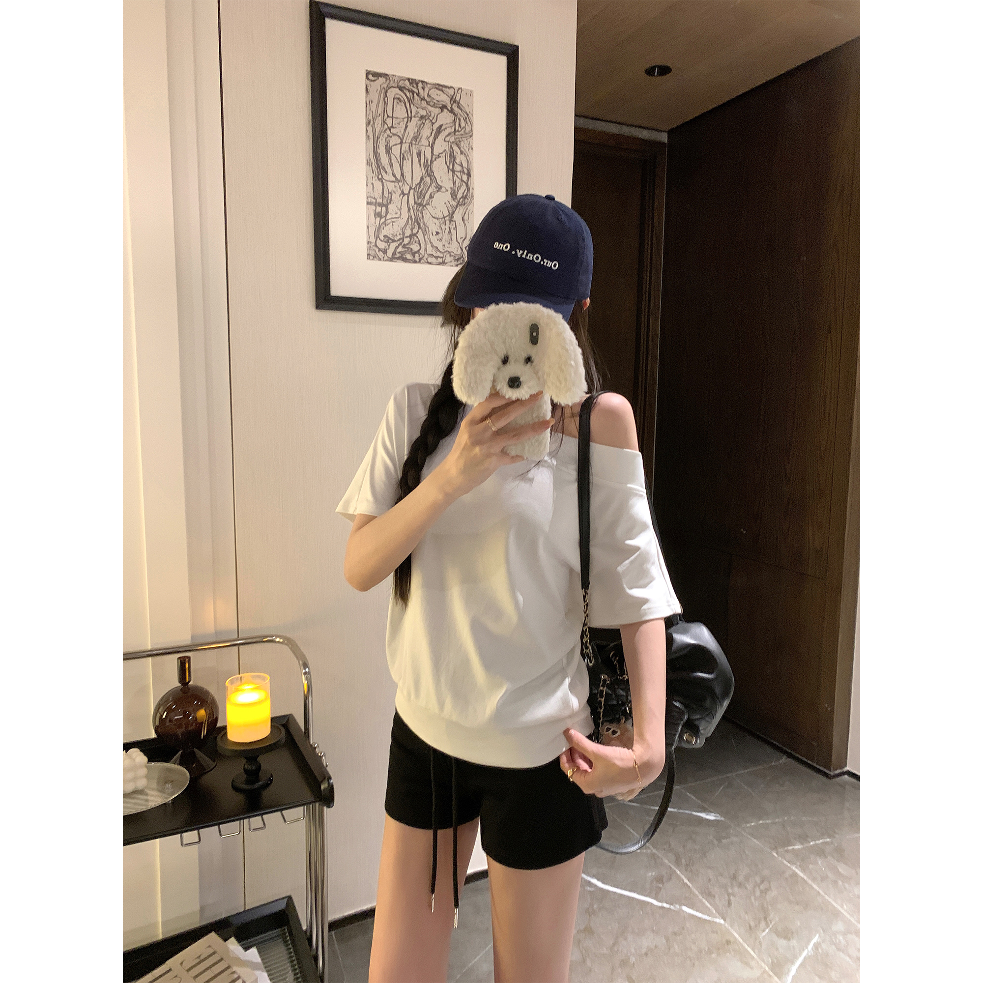 白色斜肩露肩短袖T恤女