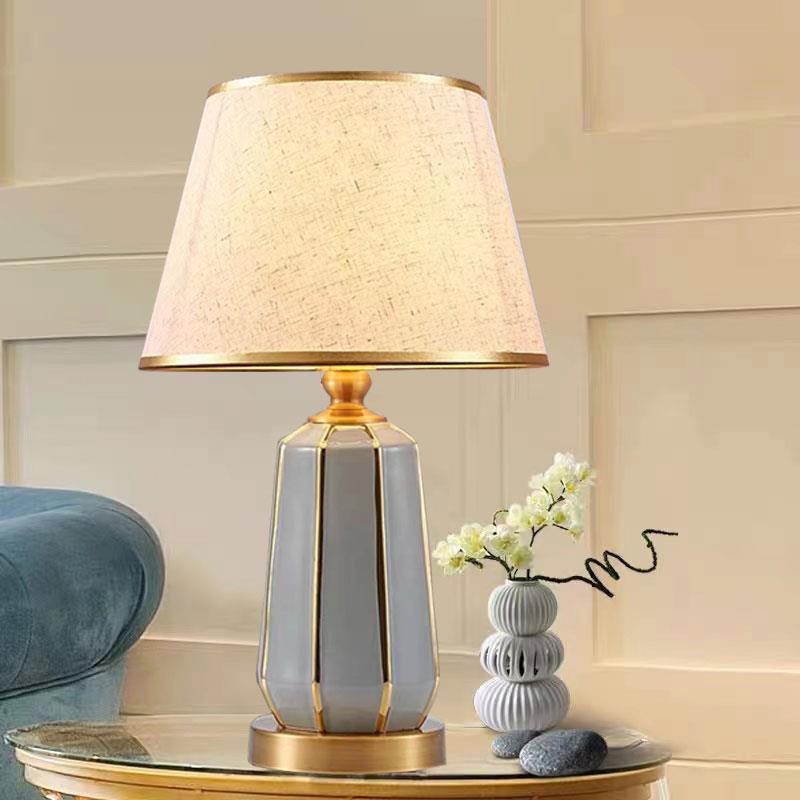 现代简约台灯床头灯轻奢意式北欧客厅高颜值法式主卧装饰氛围台灯