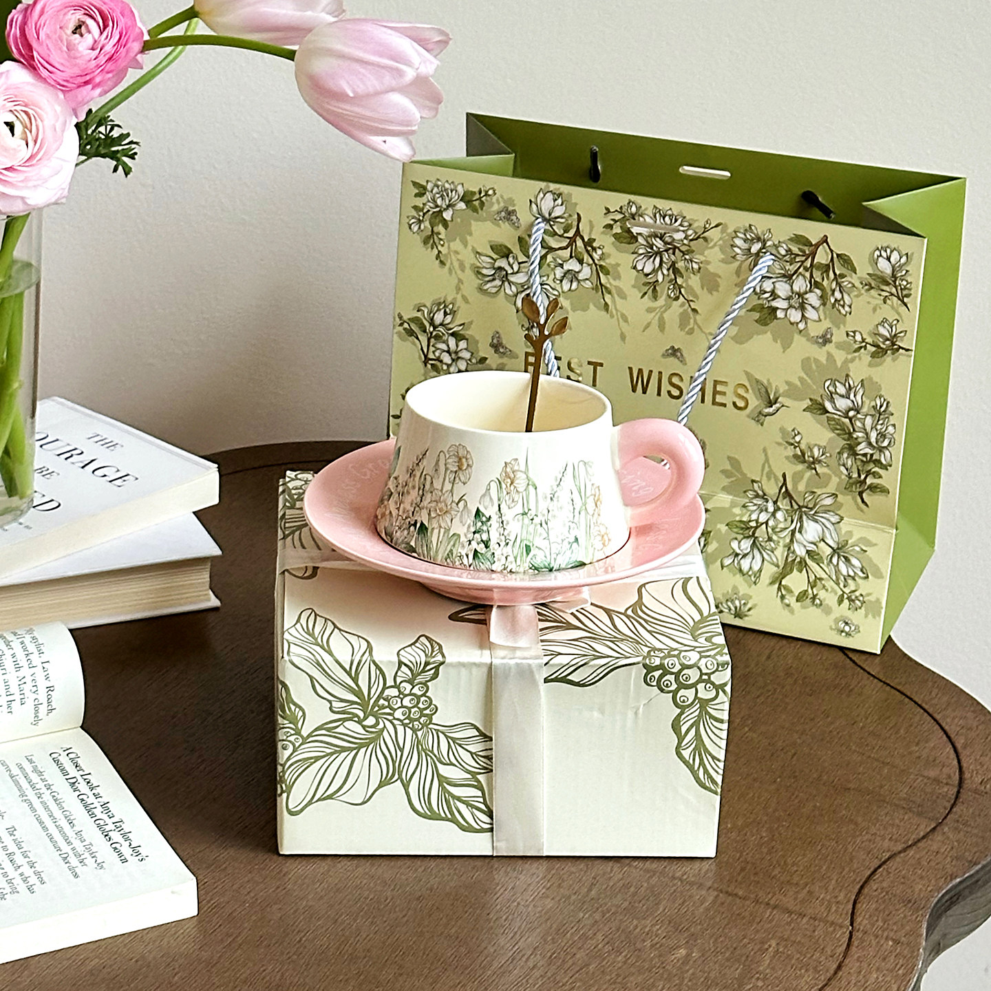 粉铃兰马克杯咖啡杯碟套装礼盒装陶瓷杯子女生节日伴手礼生日礼物,餐饮具,马克杯,淘宝优惠券,粉丝福利购,淘宝优惠卷