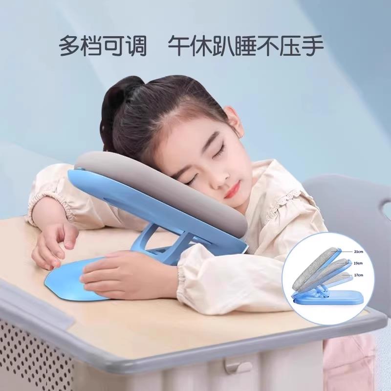 午睡枕趴小学生桌上儿童