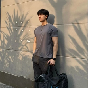 T恤 科技凉感健身休闲透气训练爆袖 美式 插肩高弹速干显型短袖