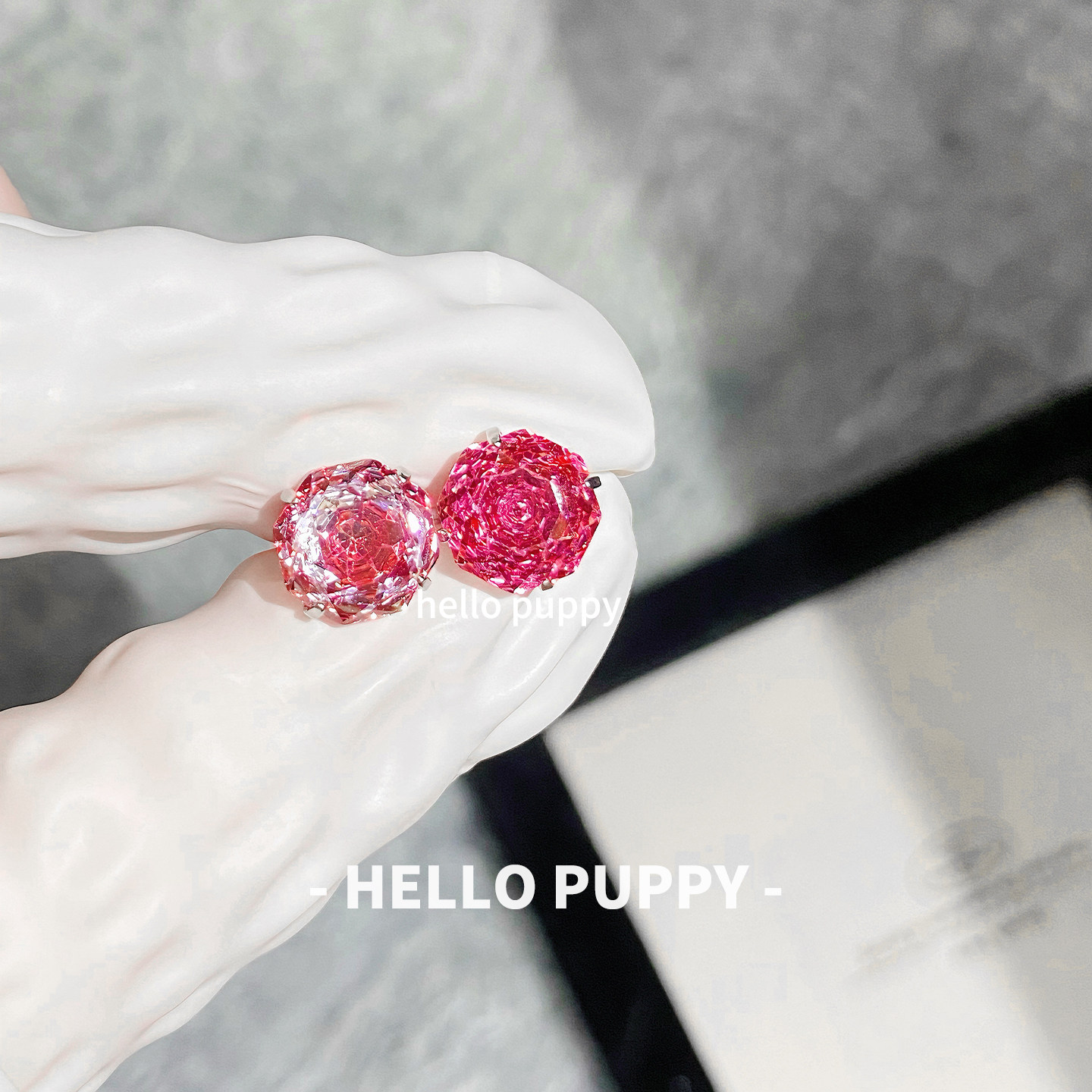 hellopuppy新年红爆闪夹心玫瑰切耳骨钉耳钉钛合金钛钢养耳蜗钉女 - hello puppy出品