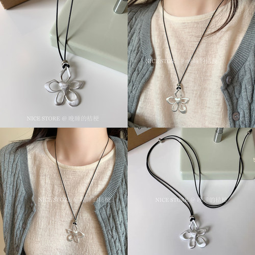 晚睡的桔梗I镂空小花抽绳链