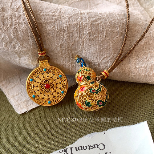 晚睡的桔梗I沙金葫芦罗盘项链