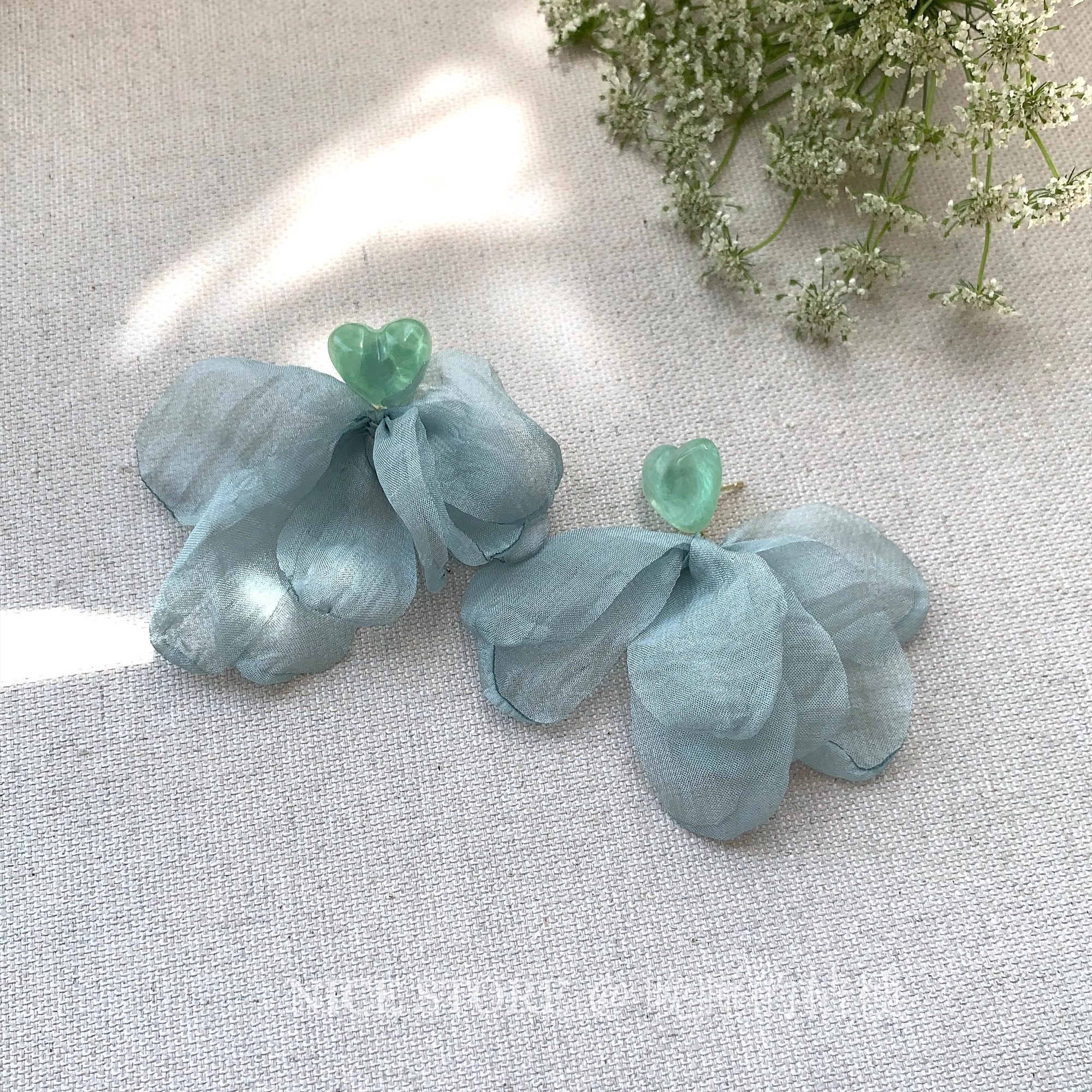 晚睡的桔梗I雪纺花瓣耳环