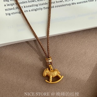 晚睡的桔梗「旋木」本命年马新中式复古编绳毛衣链吊坠高级感项链