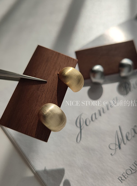 晚睡的桔梗｜高级感拉丝猫耳朵耳钉 ins风简约耳饰