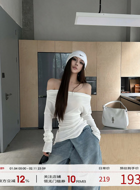 福尔尼斯悦 一字肩长袖T恤女2025秋季新款不规则修身收腰白色上衣