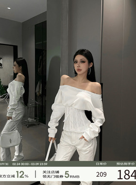 福尔尼斯悦 一字肩长袖卫衣女2025冬季新款鱼骨拼接系带收腰上衣