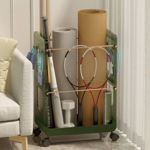 瑜珈垫收纳运动器材放置架家用健身工具泡沫轴羽毛球拍框夹缝带轮