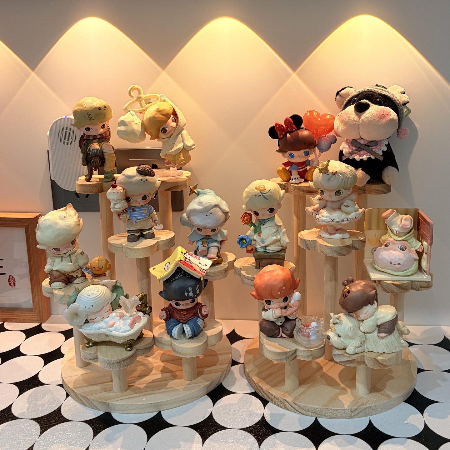 dimoo展示盒木质盲盒收纳展示架