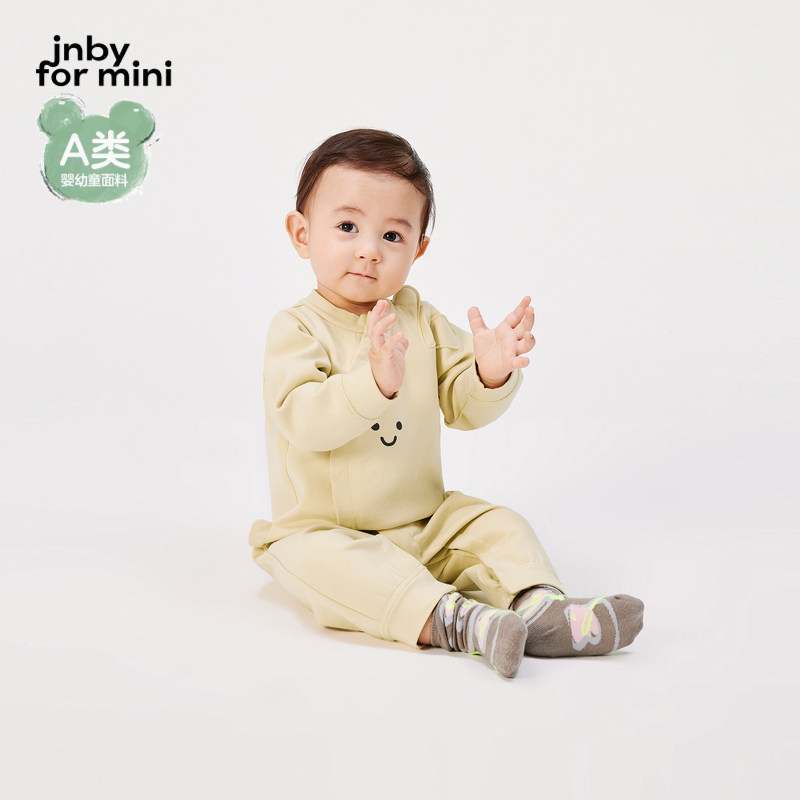 江南布衣婴童长袖连体衣可爱微笑图案休闲春男女童婴儿jnbybyj