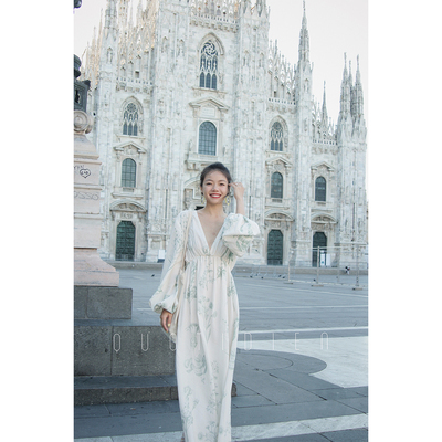 素描印花亚麻露背优雅度假长裙