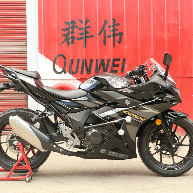 适用26款铃木GSX250R保险杠防摔护杠特技杠竞技杠改装饰杠一字杠
