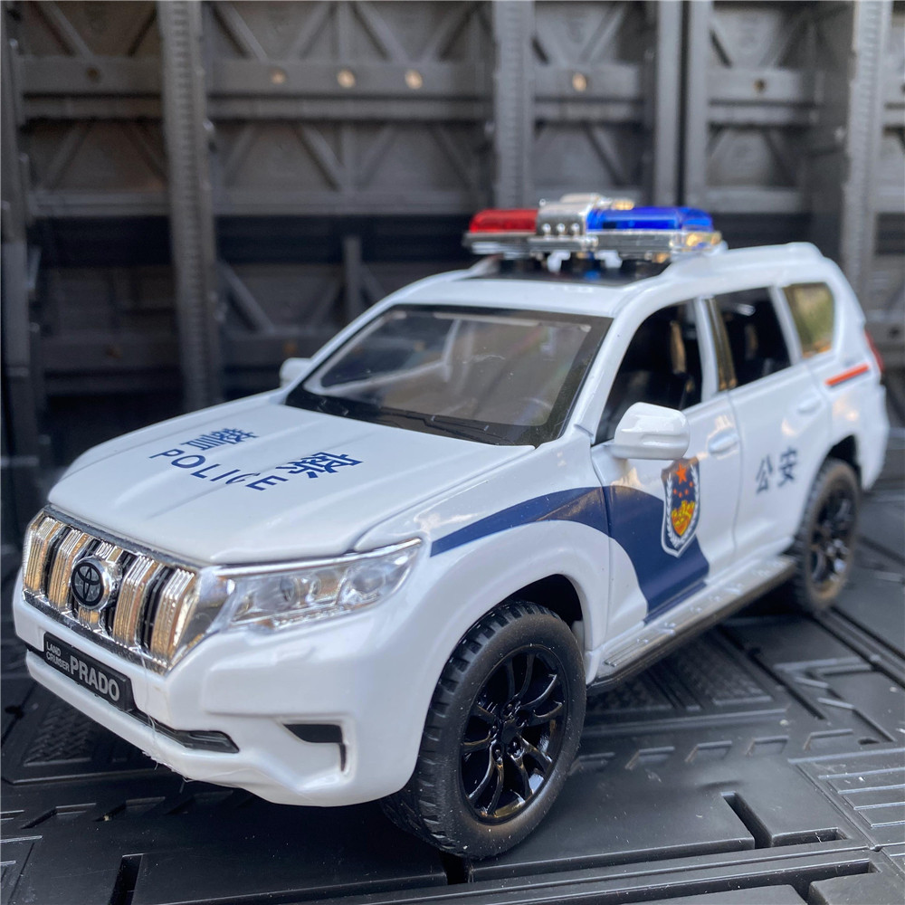 警车玩具六开门普拉多1:32合金回力警察声光儿童多门回力汽车模型