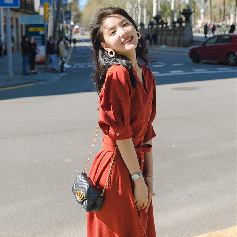 法式连衣裙子2021新长薄款赫本风女纯色系夏季衬衫小个子雪纺红色
