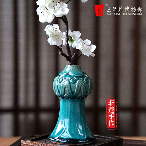 三星堆青铜铃非遗手工陶瓶