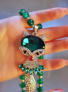 新款绿色小裙子狐狸毛衣链女网红精致时尚长款衣服配饰挂件毛衣链