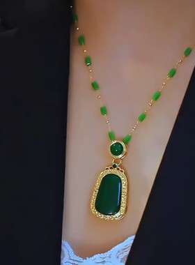 新款绿色水滴项链女网红爆款高级感轻奢气质小众设计感精美项链女
