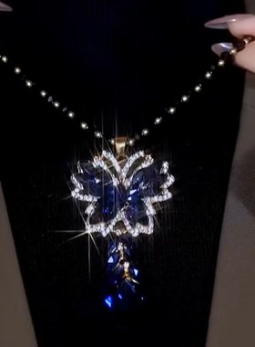 韩版水晶蓝色蝴蝶吊坠毛衣链女网红时尚简约精致百搭项链2022新款